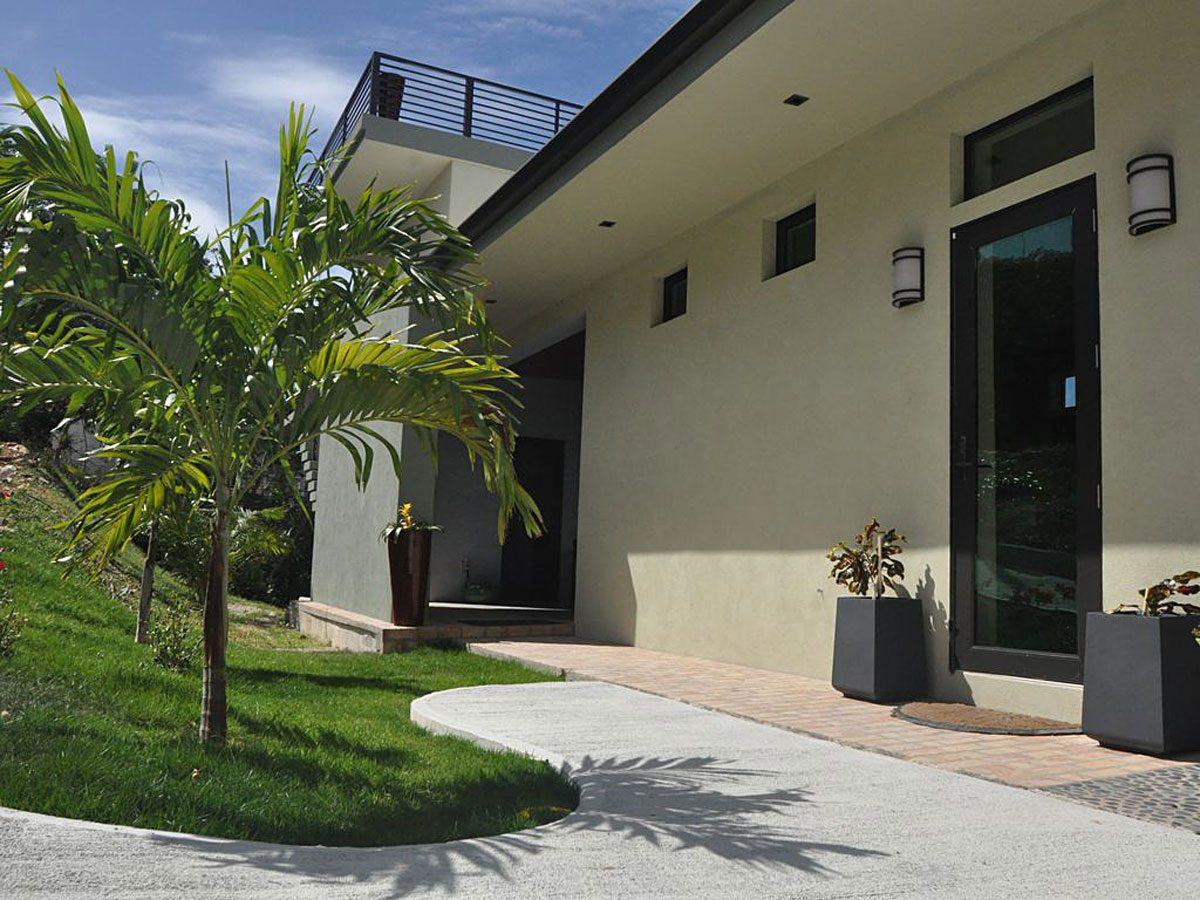 happy-place-villa-st-john-entrance-1200x900